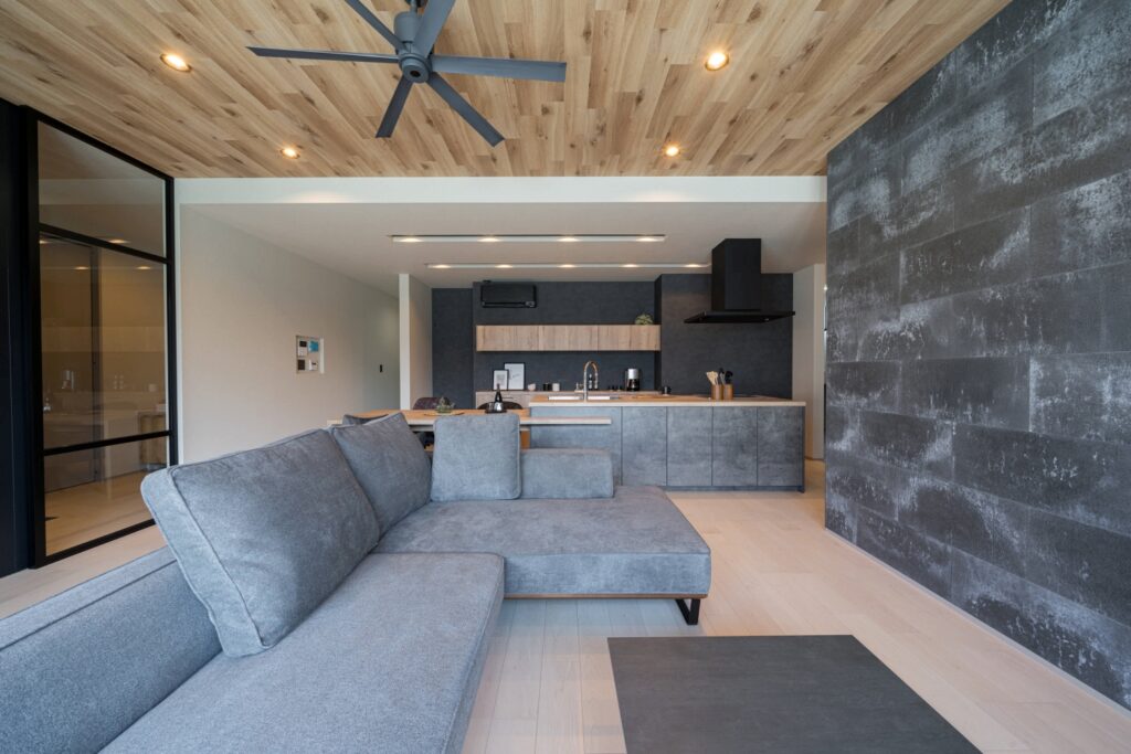 高天井が開放感を生む、広々LDKの家を施工事例に追加しました