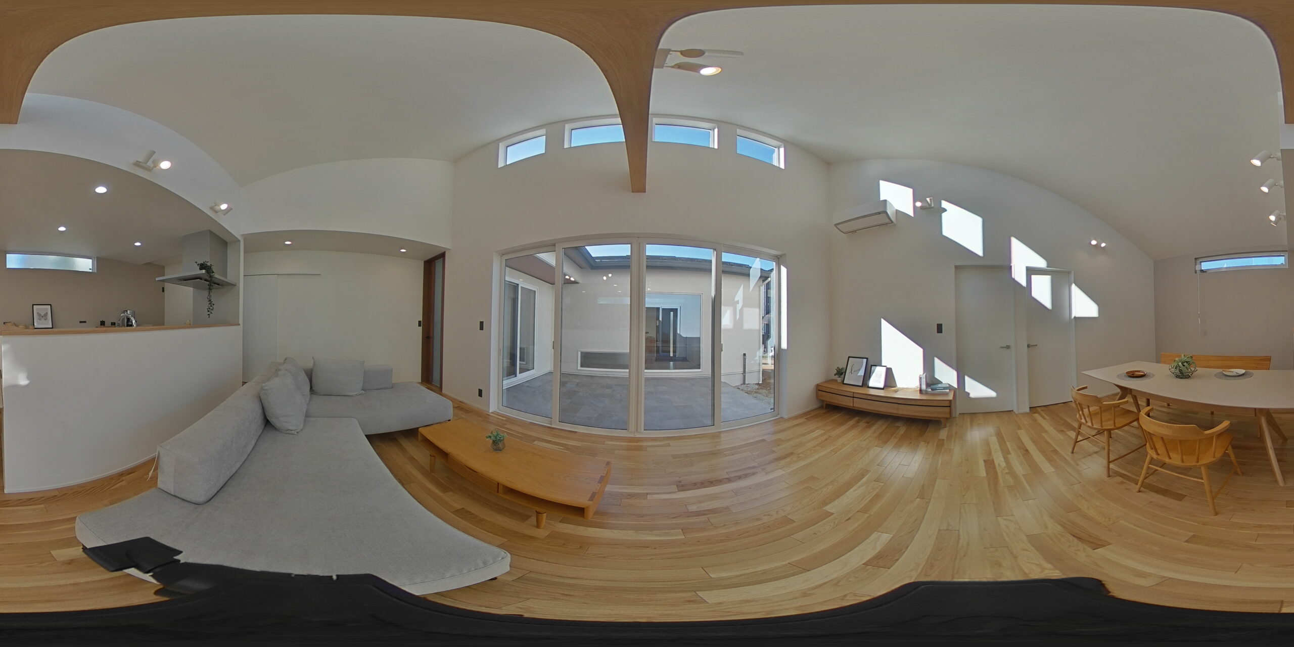 リビングから見た360°画像