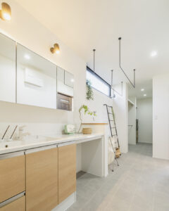 山梨での家づくり。共働き世帯に選ばれる「ランドリールーム」3つの実例